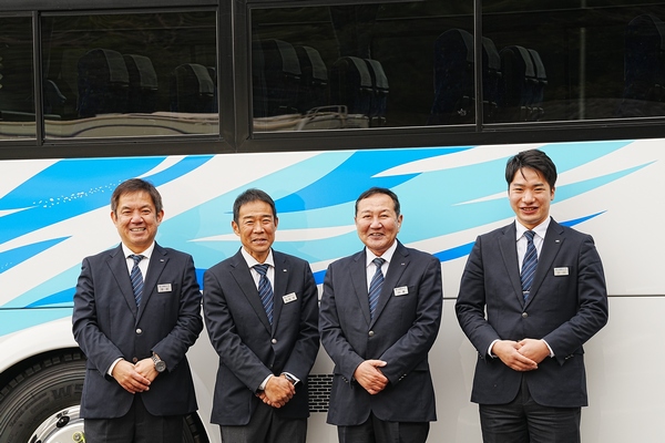貸切バス運転手
