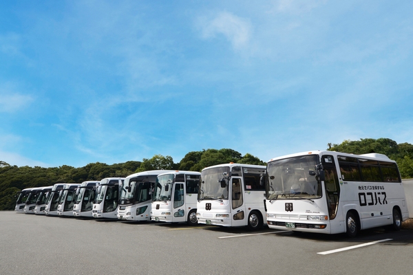 貸切バス車両