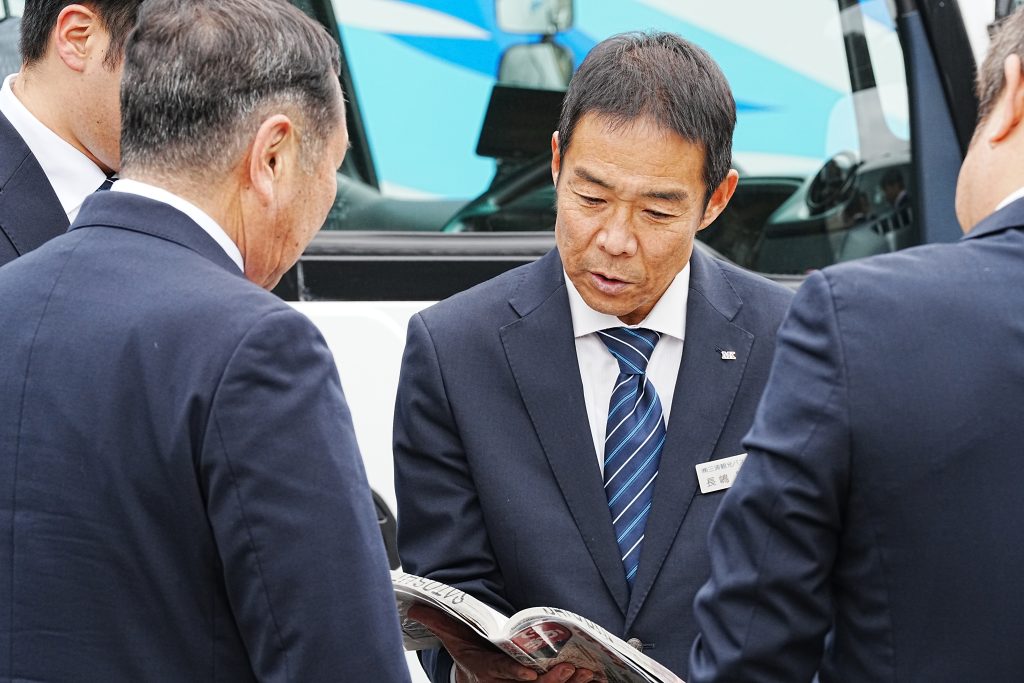 貸切バス運転手