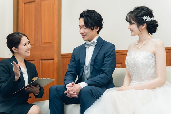 結婚式の新郎と新婦
